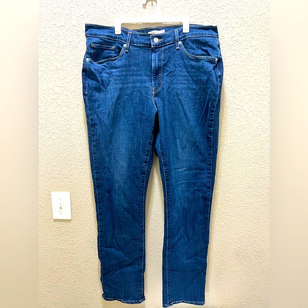 Levi’s straight leg dark wash jeans
